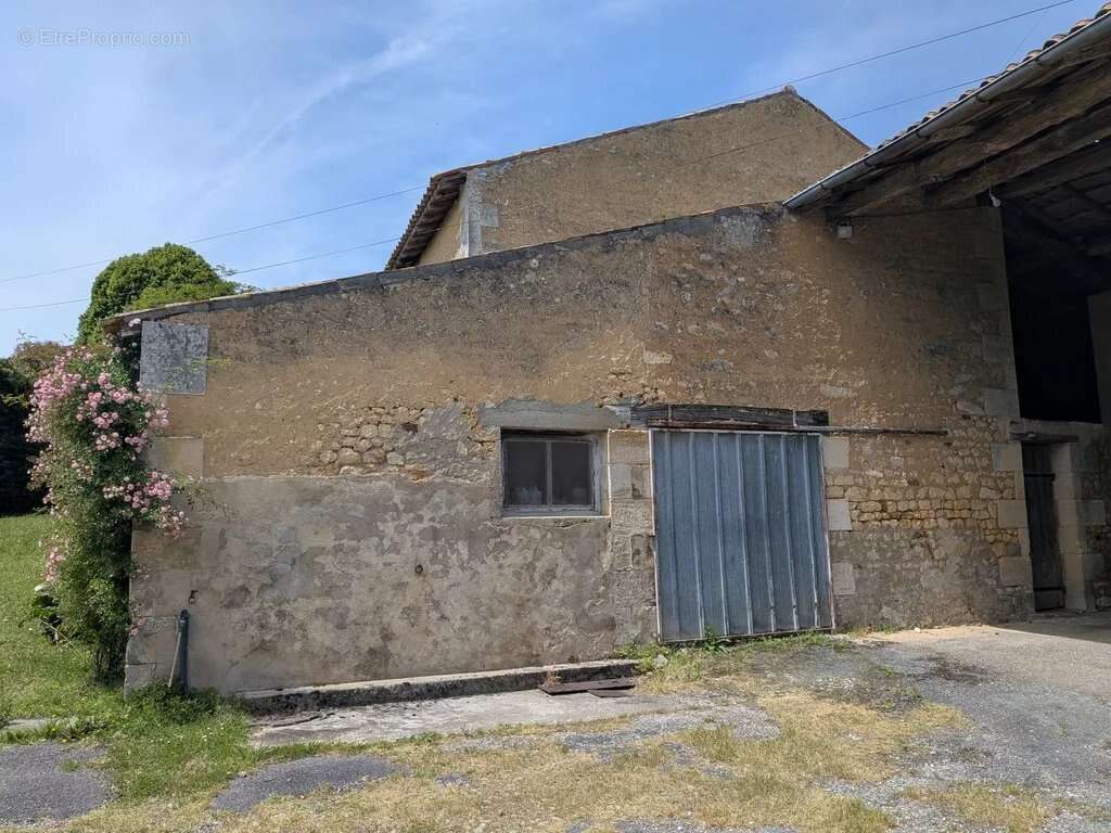 Maison à MIRAMBEAU