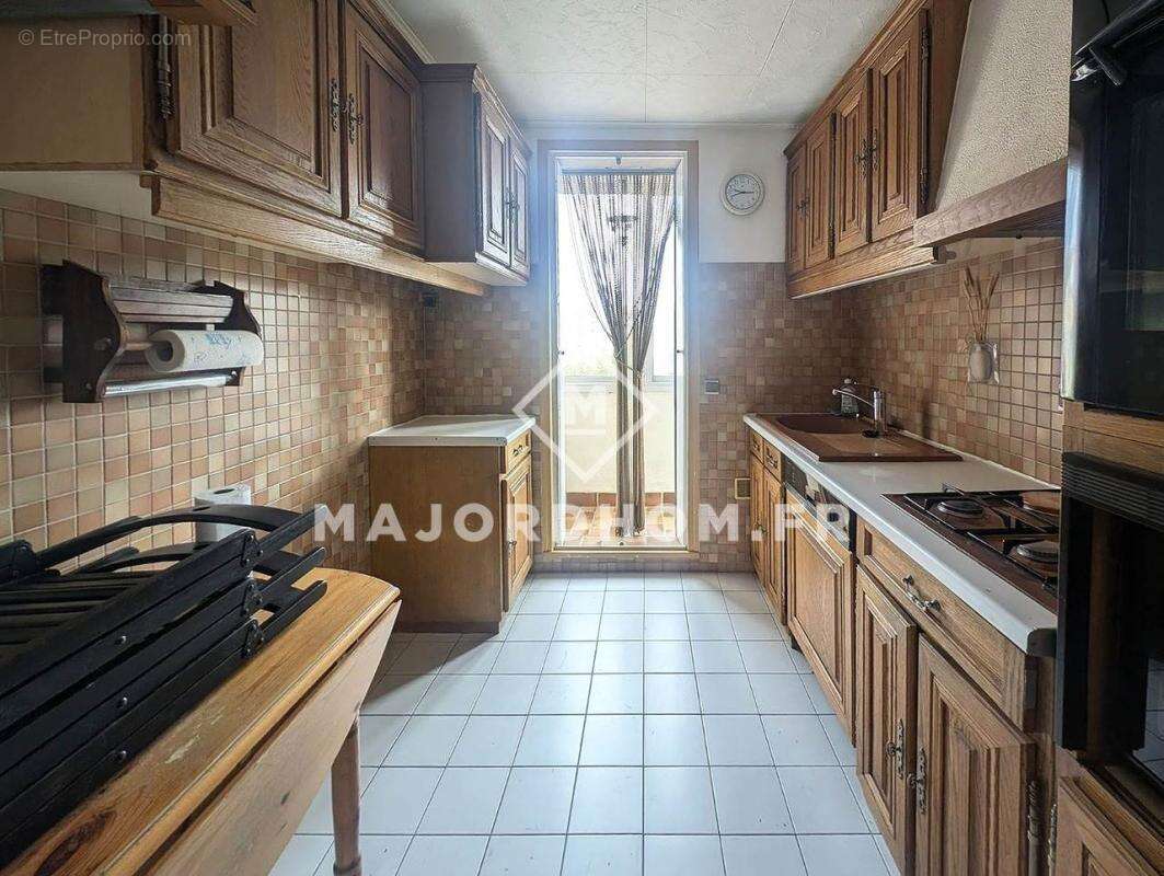 Appartement à MARSEILLE-9E
