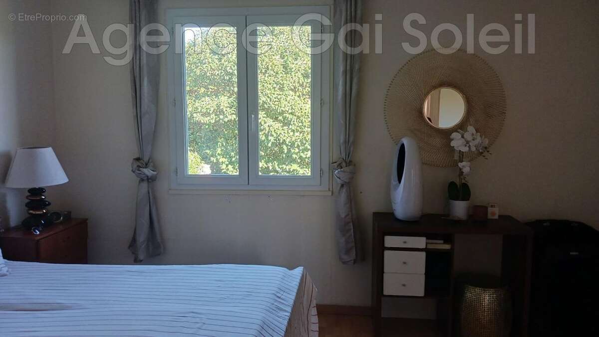 Maison à NISSAN-LEZ-ENSERUNE