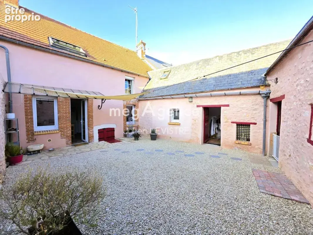 Maison à AUNEAU