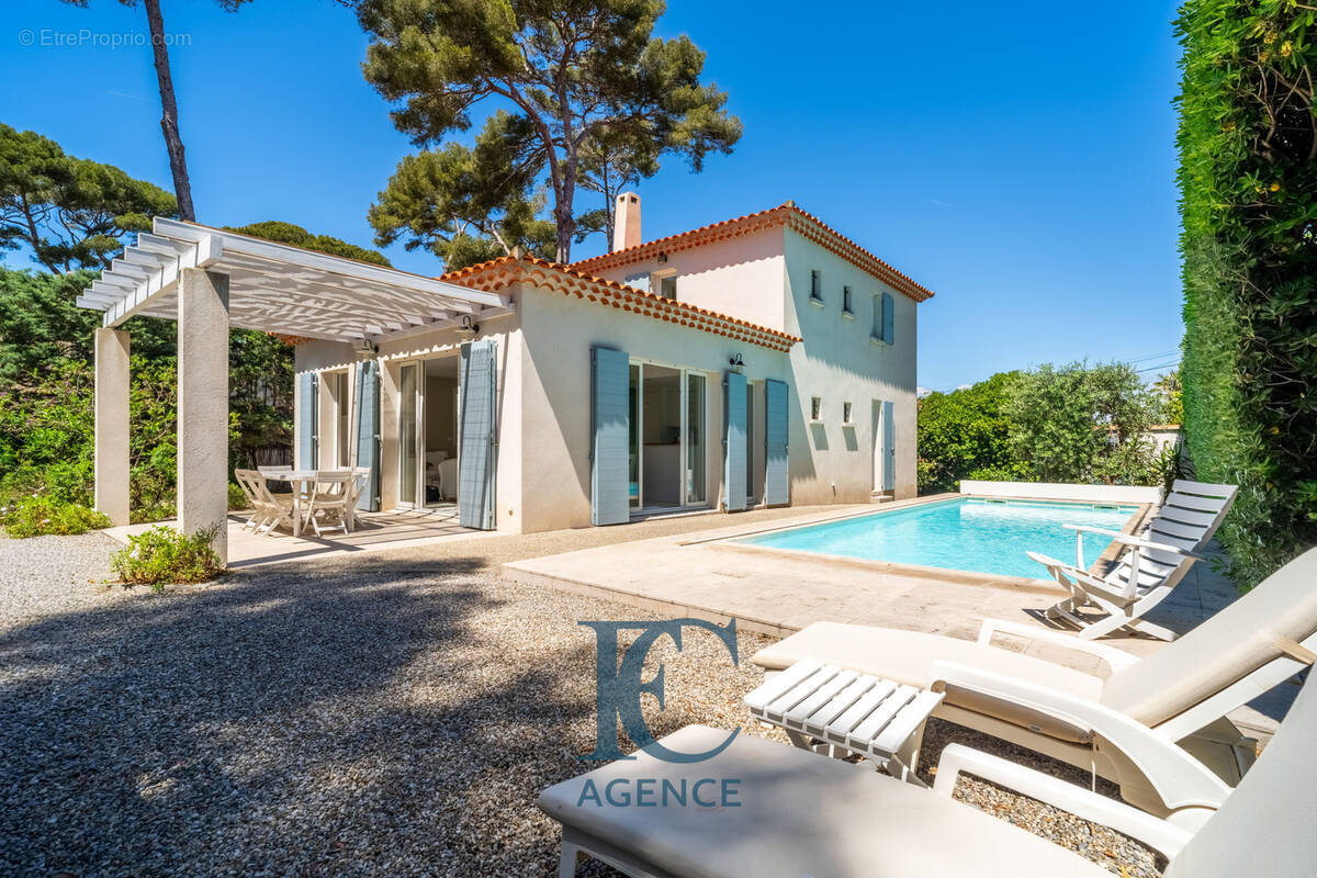 Maison à SIX-FOURS-LES-PLAGES