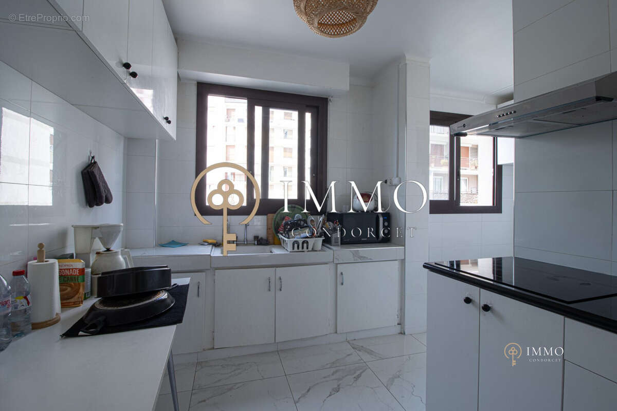 Appartement 90 m² à Bourg-La-Reine  - photo 2