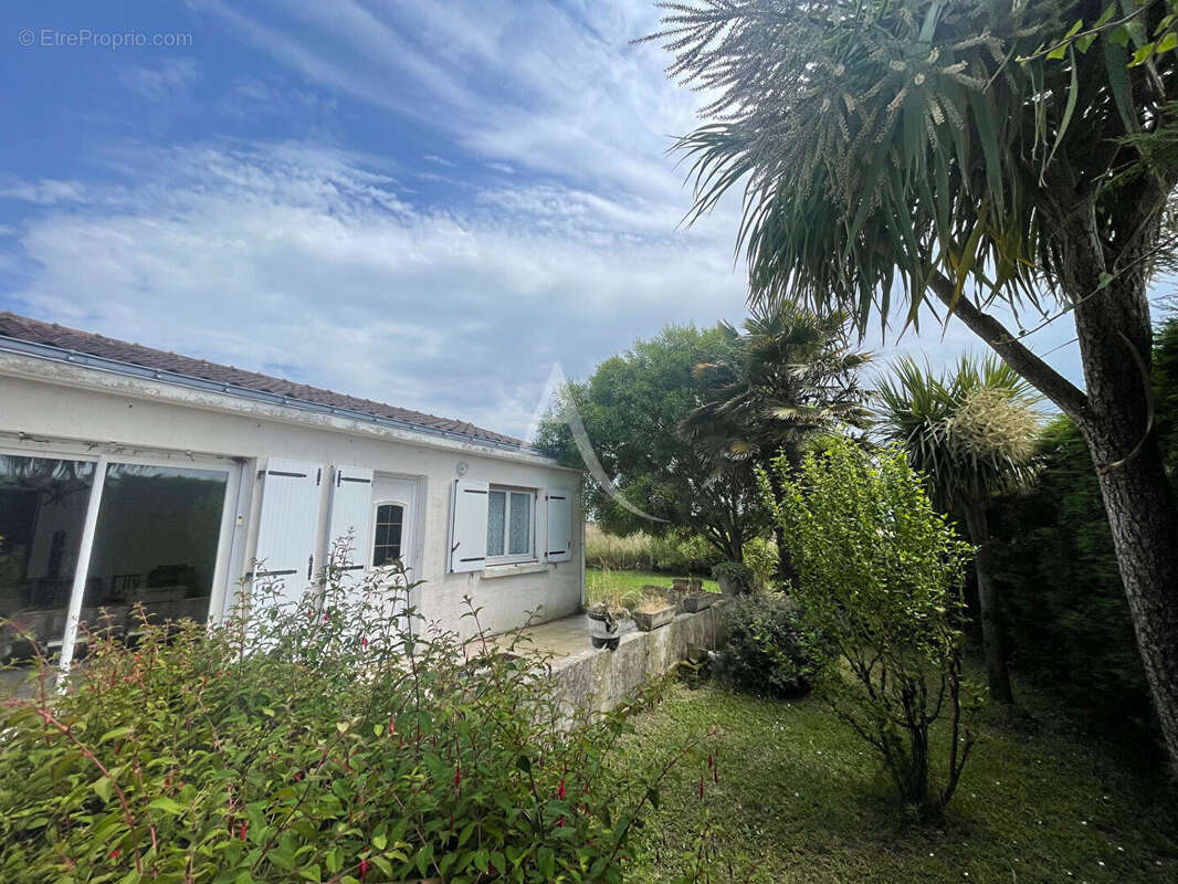 Maison à LA CHAIZE-GIRAUD