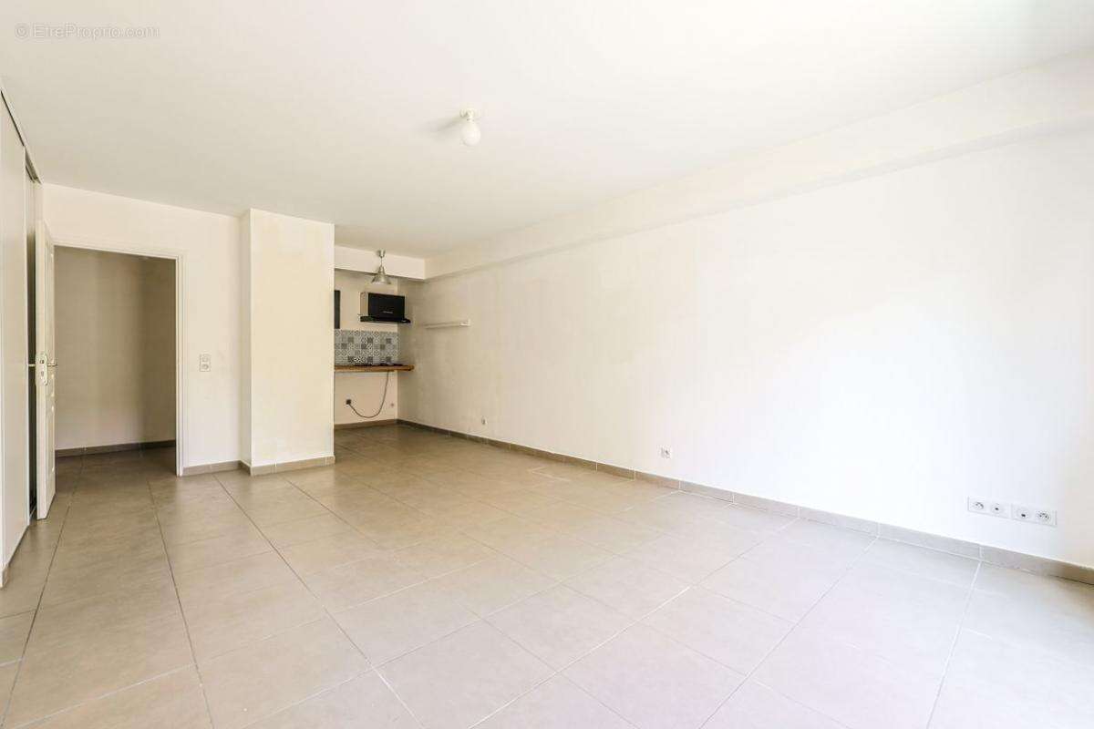 Appartement à NEUILLY-PLAISANCE