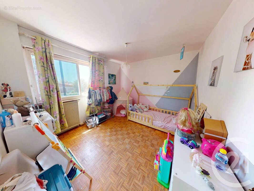 Maison 136 m² à Castelginest  - photo 4
