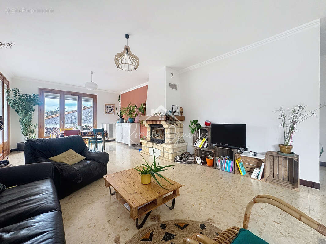 Maison f5 de 144 m2 sur terrain de 685 m2 - photo 6