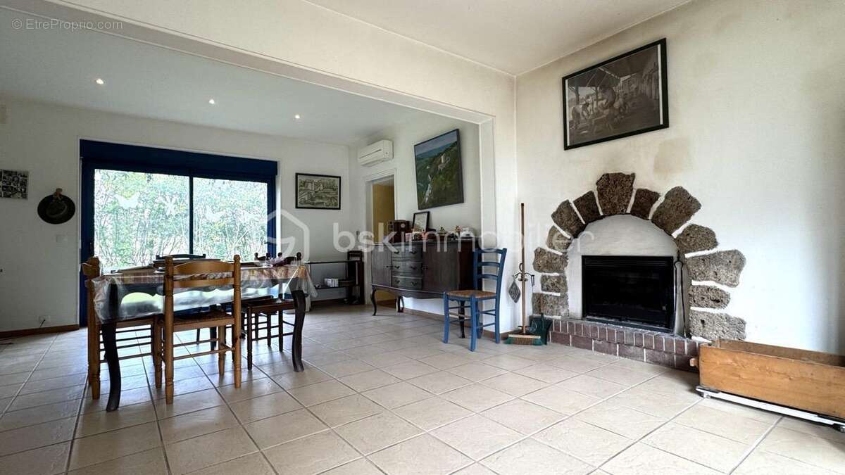 À Vendre : Propriété Bucolique avec Fort Potentiel Locatif et de Loisirs - photo 12