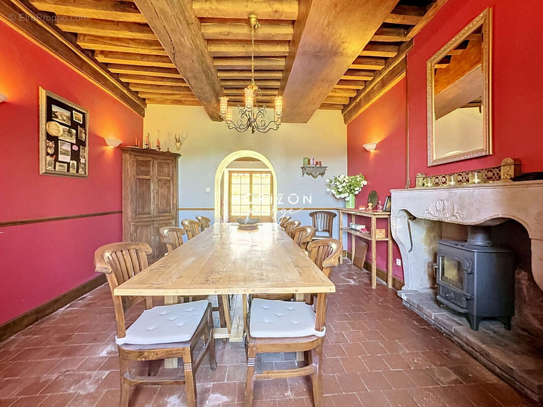 Maison à MARY