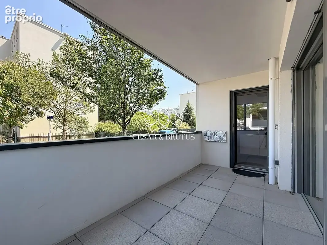 Appartement à BRON