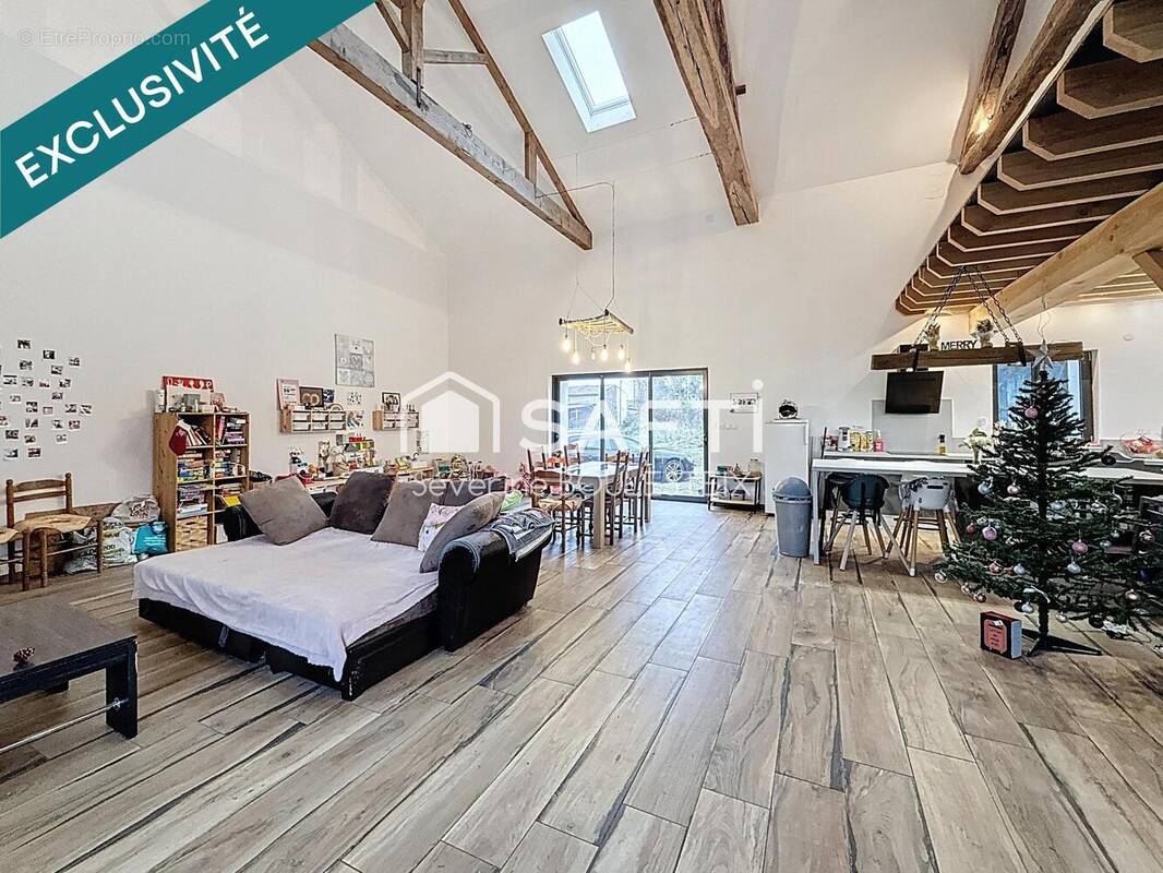 Photo 1 - Maison à CHAZELLES