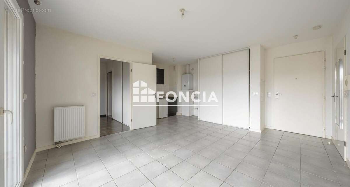 Appartement à VILLENAVE-D&#039;ORNON