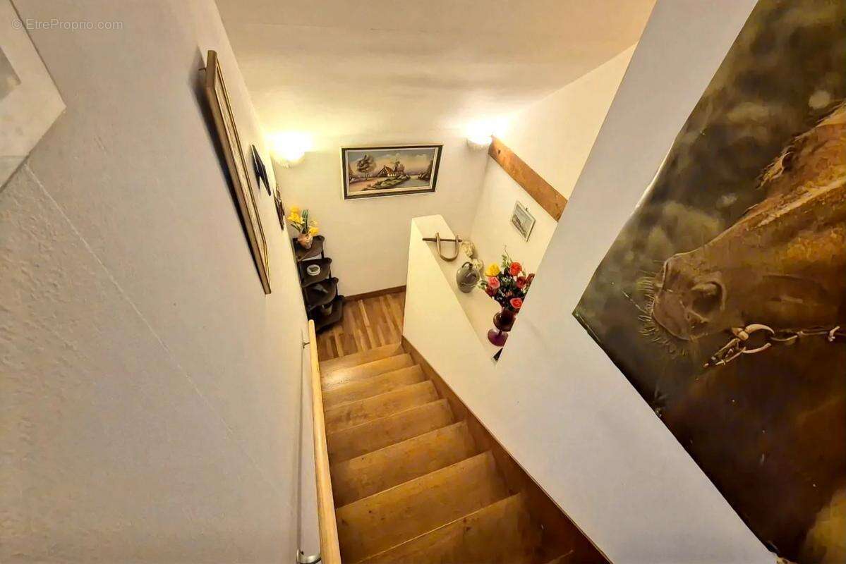 Maison à MONTGIVRAY