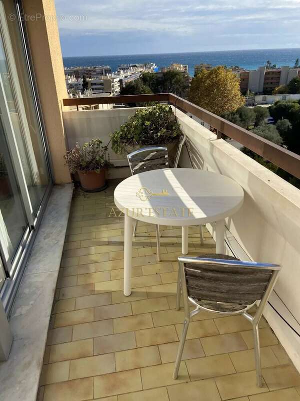 Appartement à ROQUEBRUNE-CAP-MARTIN