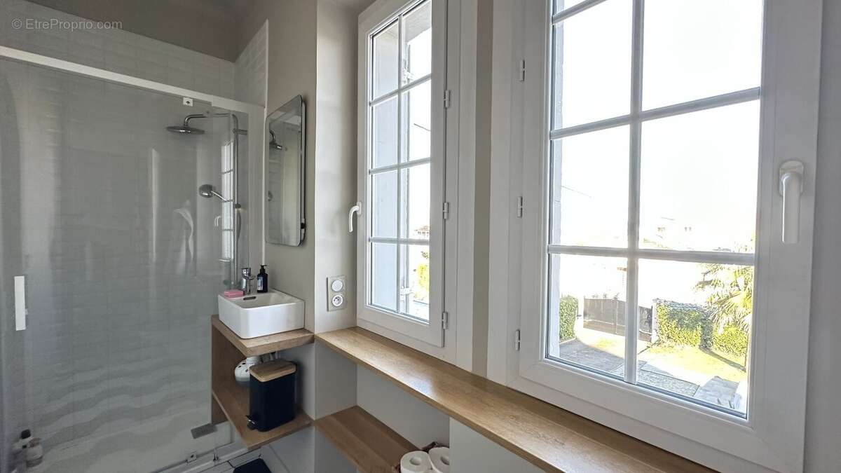 Maison de maitre de type t9 de 203 sur une parcelle de 1527 m2 - photo 23