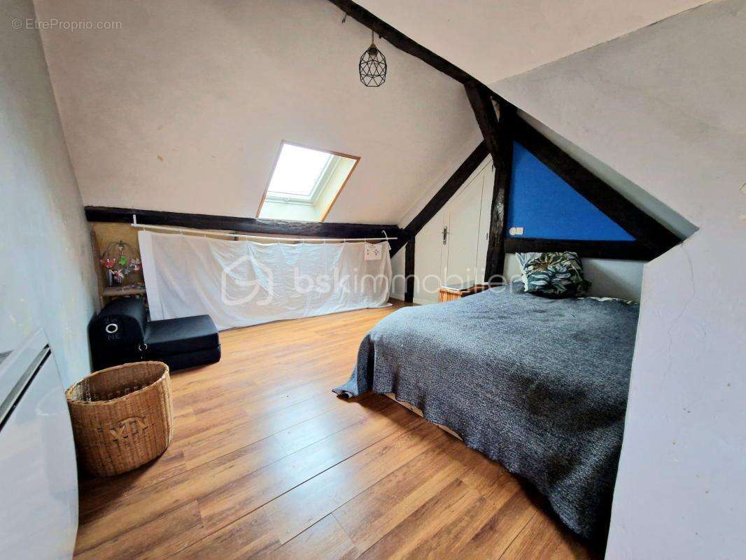 Maison à BAZAINVILLE