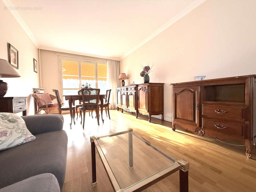 Appartement à RUEIL-MALMAISON