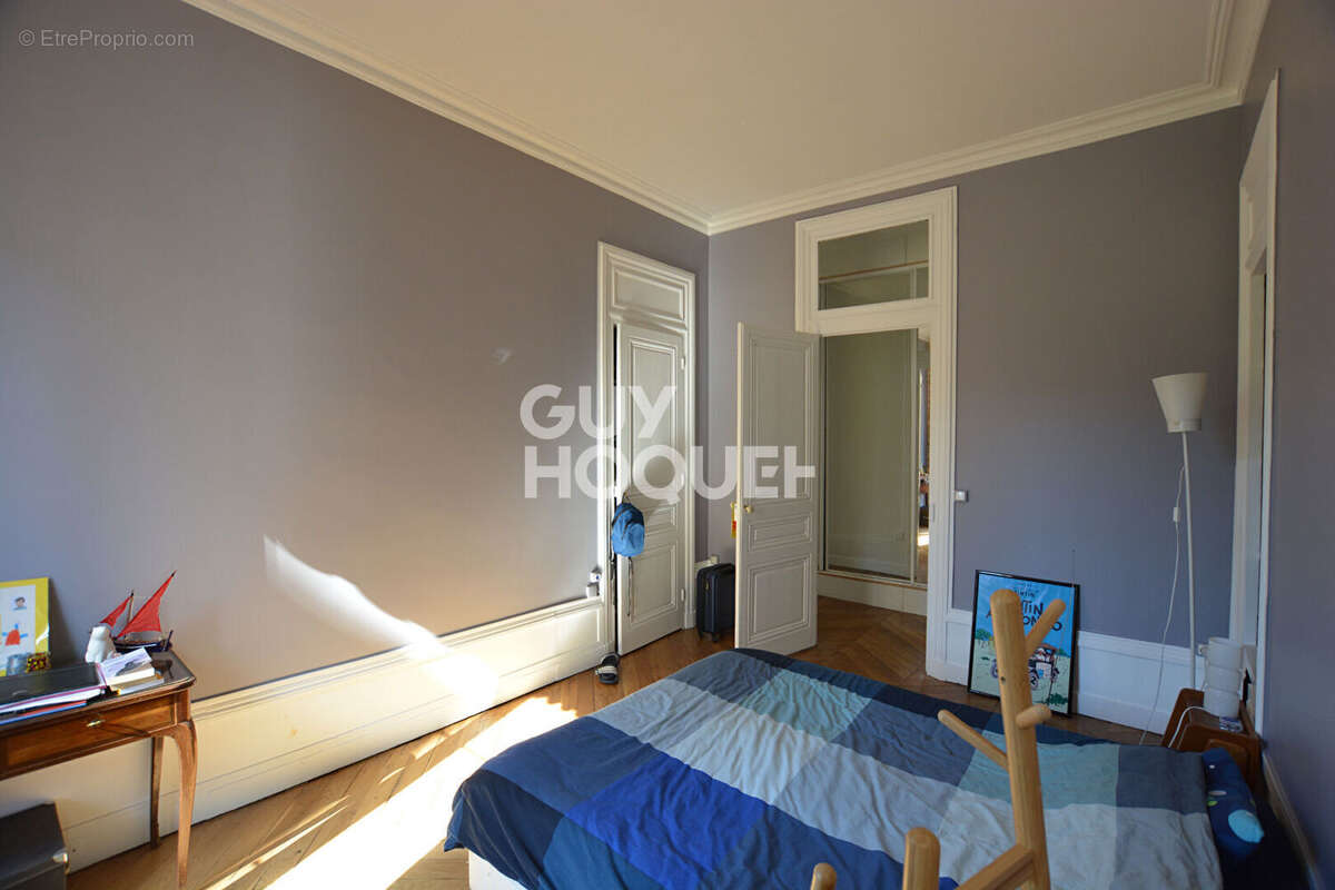 Appartement à LYON-1E