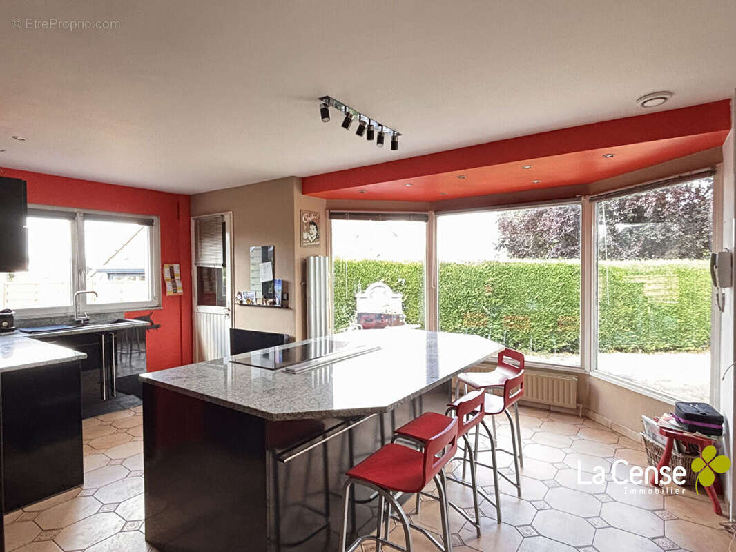 Une Exclusivité La Cense - Individuelle semi plain pied et entièrement excavée sur + de 700m². - photo 3