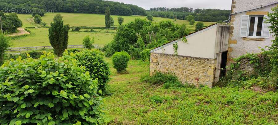 58, Exclusisité Agence - 3mns de Prémery CAMPAGARNDE à finir de restaurer sur 1272m2 de terrain avec agréable - photo 4