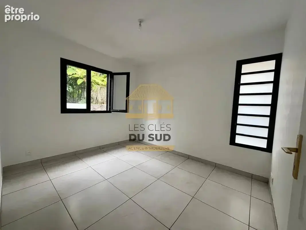 A vendre - maison de type t4 de 89,50 m² environ - saint marie - 244 000€ - photo 4