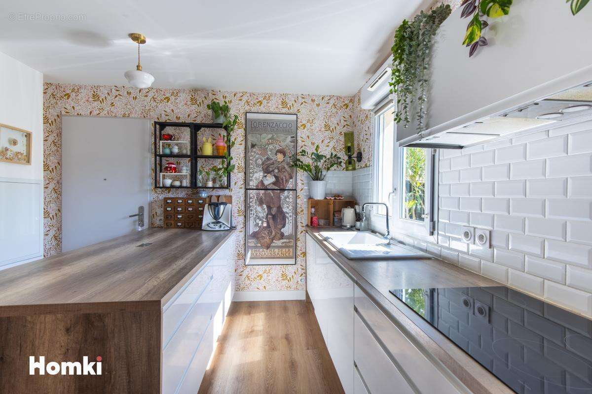 Appartement à LANCON-PROVENCE