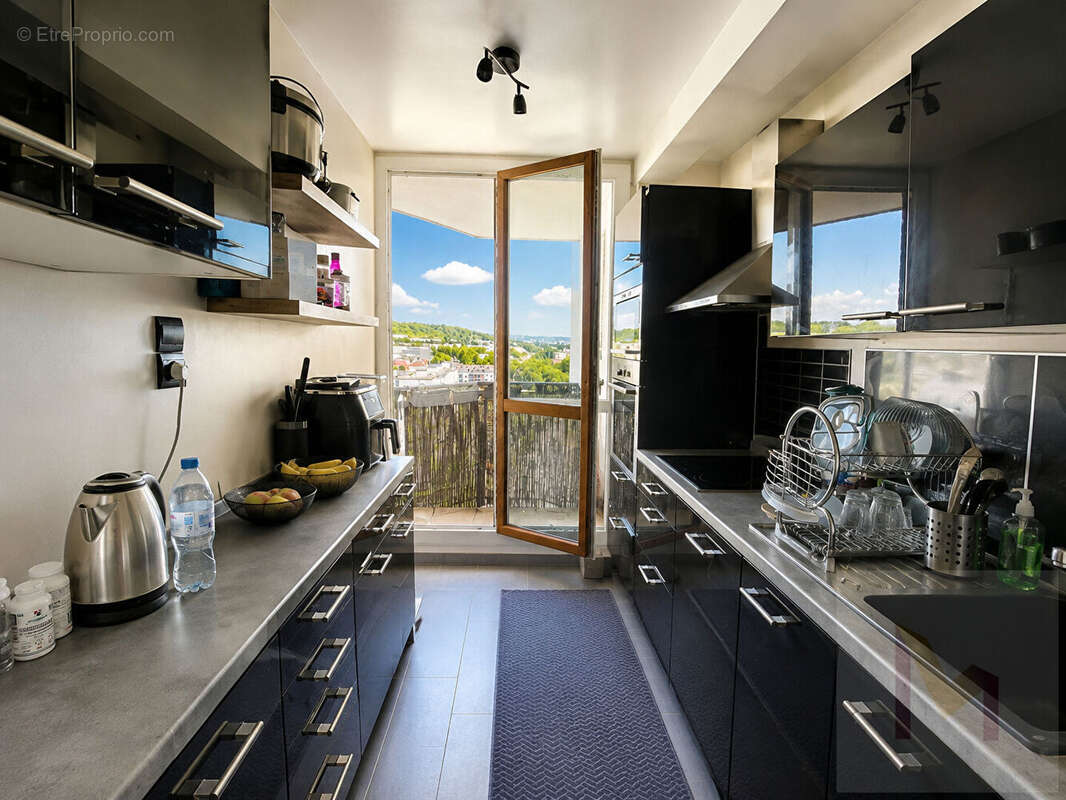 Appartement 3 pièces lumineux avec balcon - RER A à 8 min - photo 2