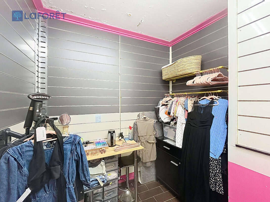 Local commercial Lorient 103 m2 - photo 7