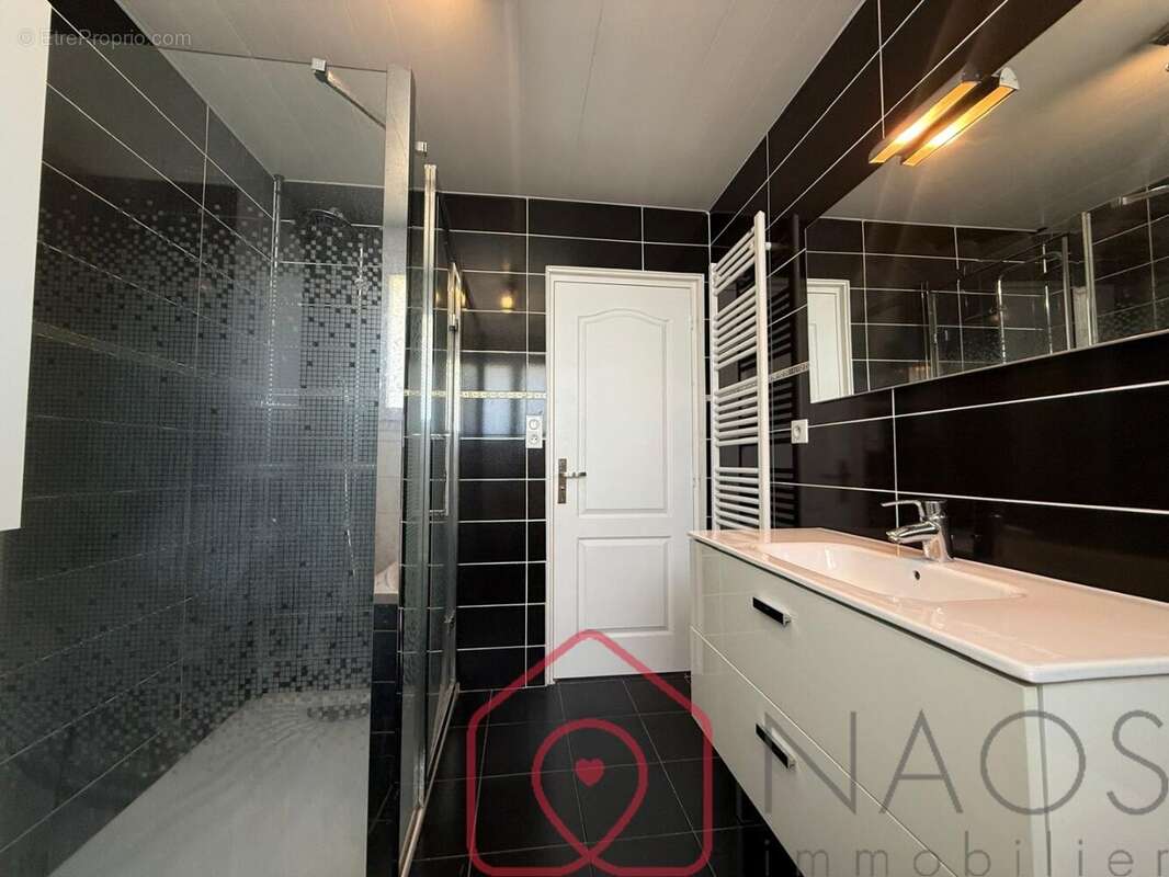 Maison familiale 110 m²  4/5 chambres  Sous-sol complet  Balan - photo 7