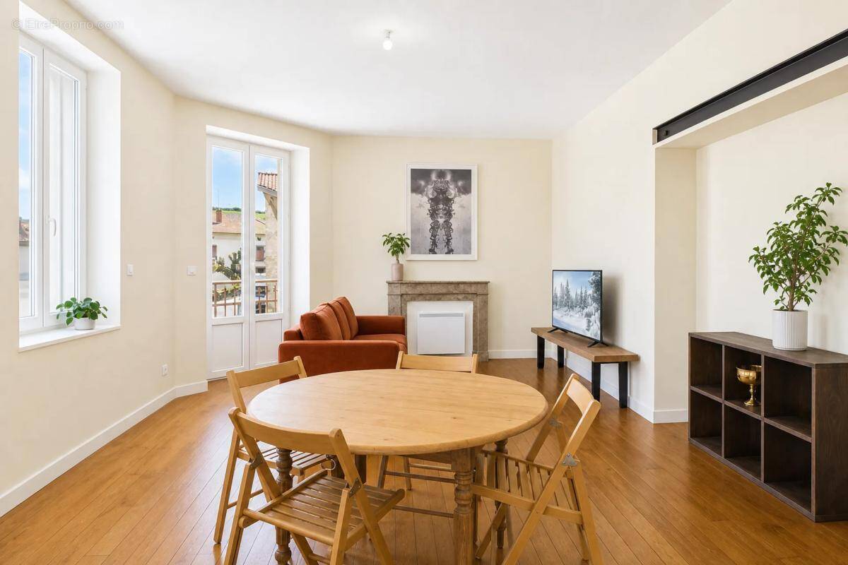 Appartement à MOIDIEU-DETOURBE