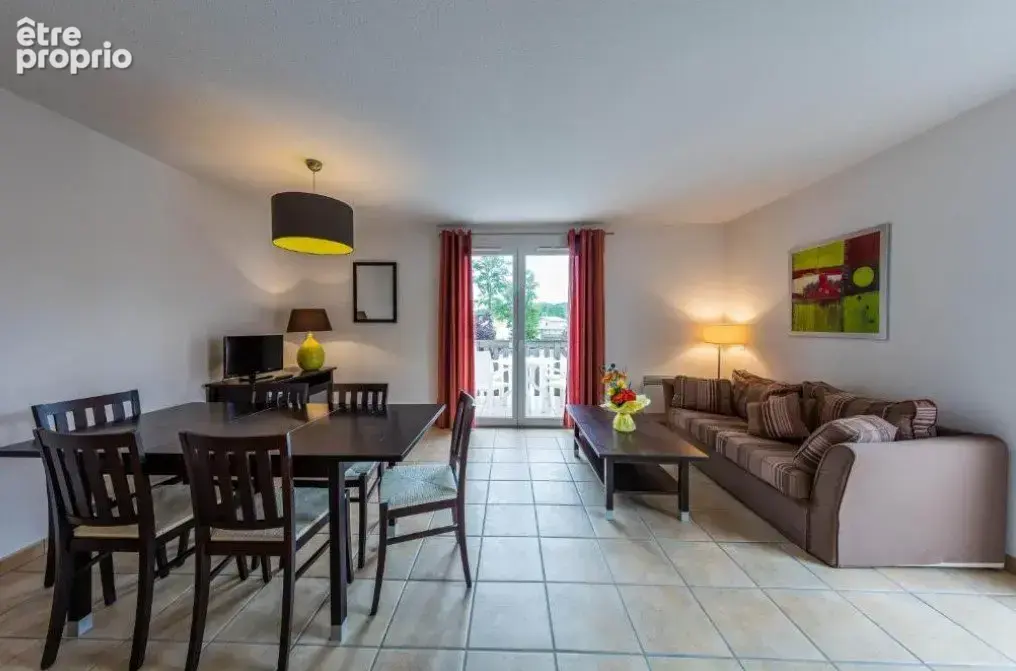 INVESTISSEMENT LOCATIF  Barbaste  Résidence Tourisme Le Domaine du Golf d'Albret  5.57% de rentabilité - photo 3