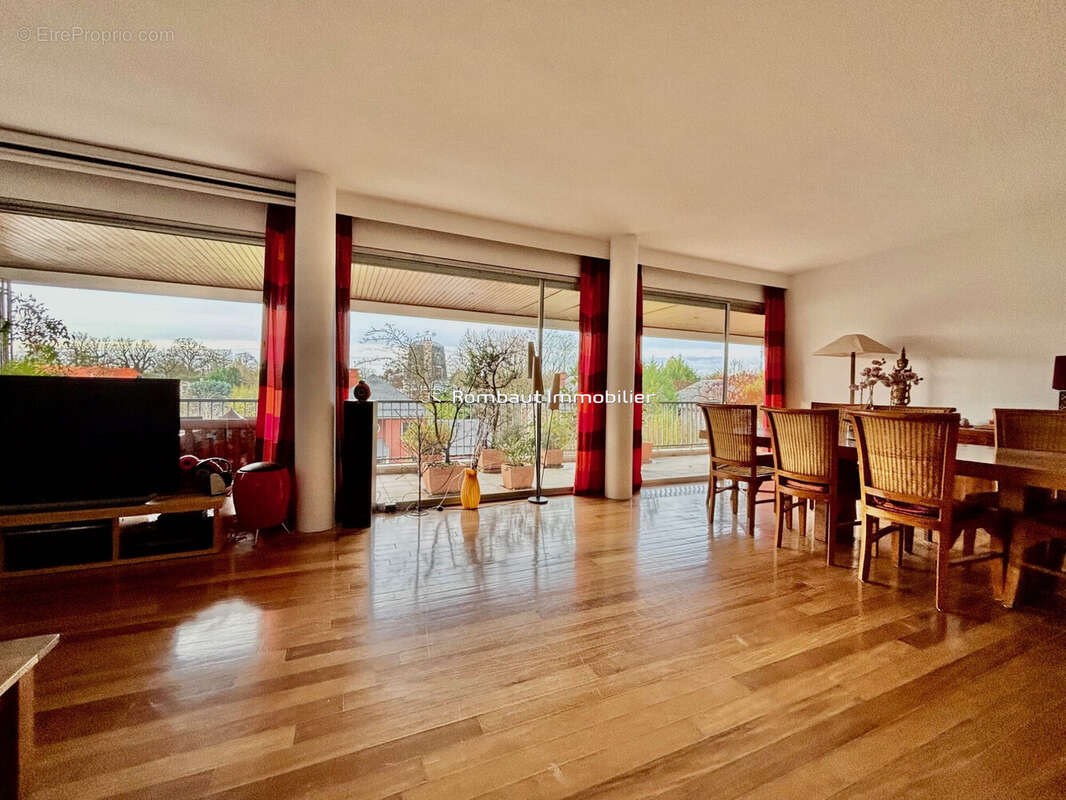 Appartement à VAUCRESSON