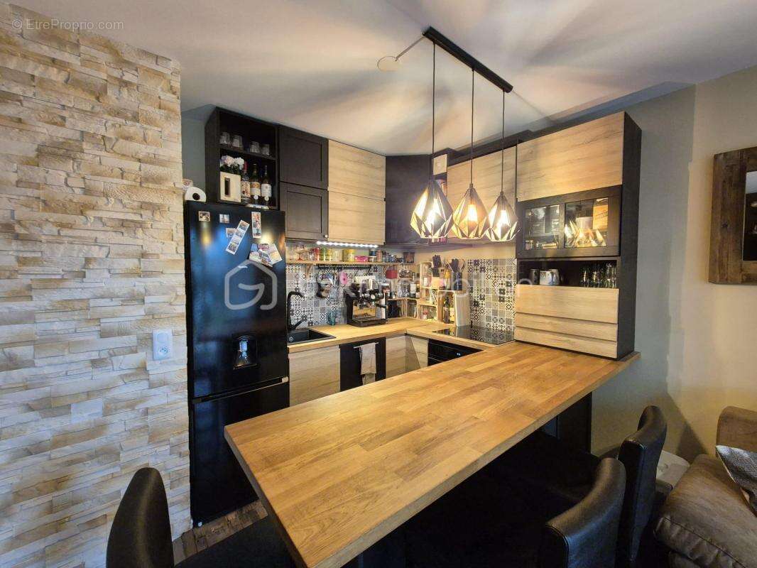 Appartement à COURCOURONNES