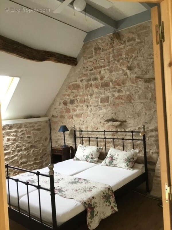 Maison à CHAROLLES