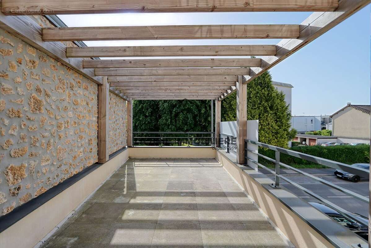 Appartement 71 m² à Chennevieres-Sur-Marne  - photo 4