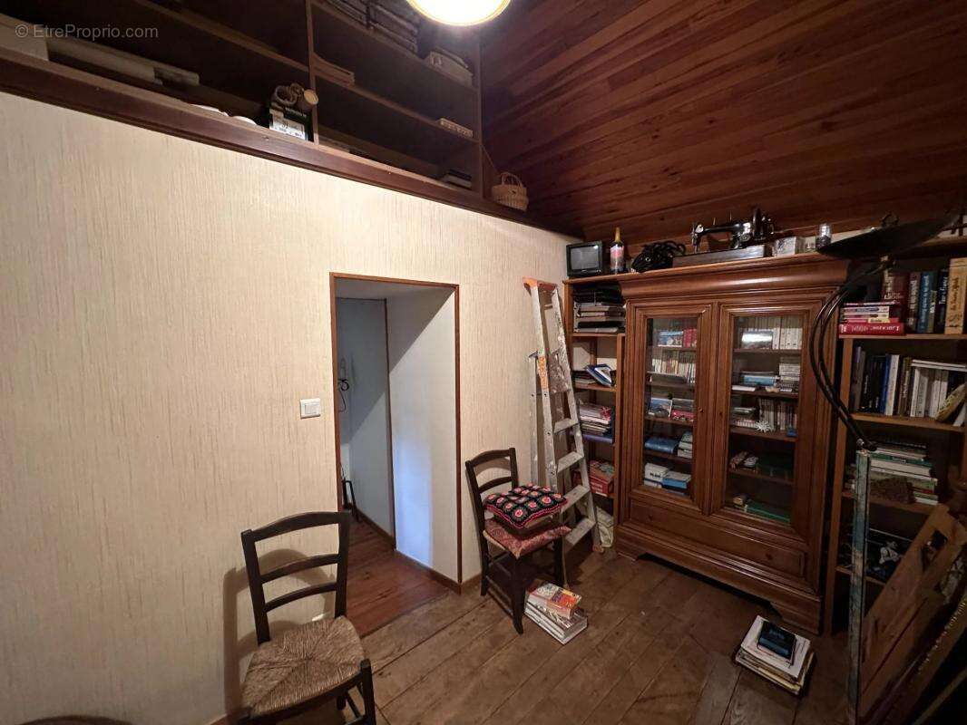 Maison à SAINT-CHRISTOPHE-VALLON