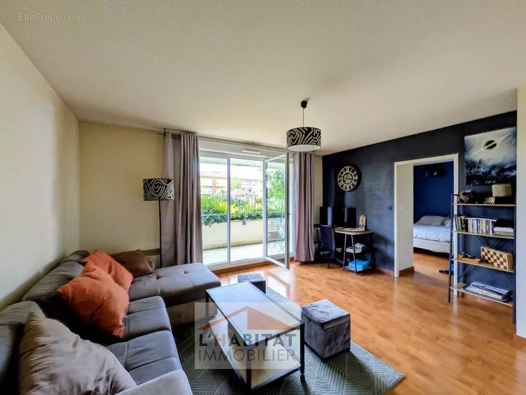 Appartement à FROUZINS