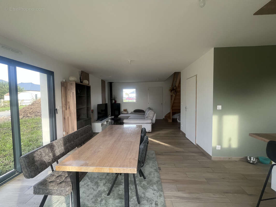 Maison à SOMMERVIEU