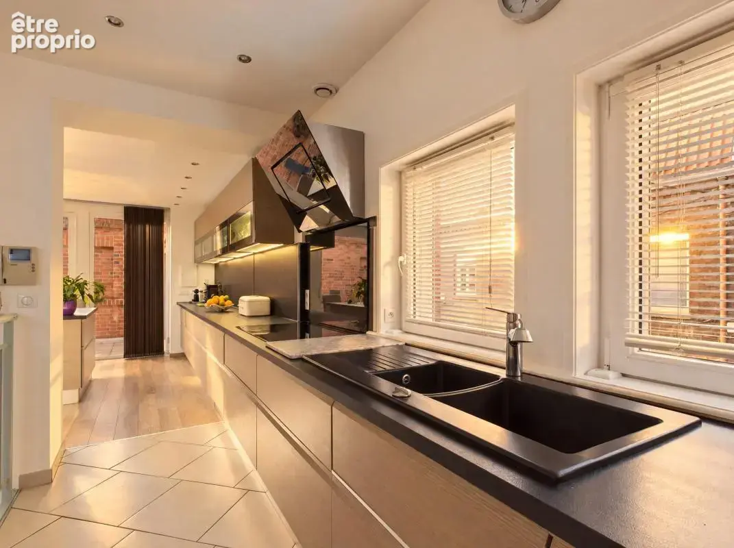 Maison 4 pièces 191 m² à vendre à Loos (59120) - photo 2