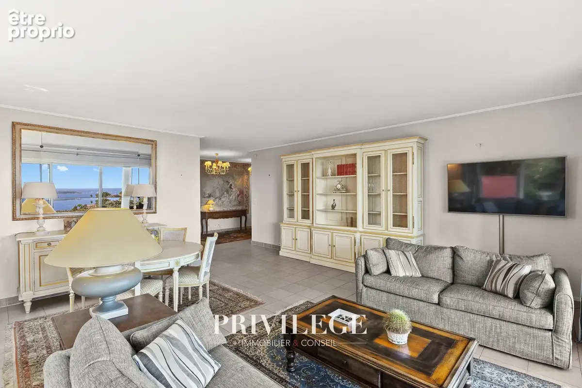 Exclusivité - Grand Duc - Vue féerique - Somptueux appartement 4 Pièces - photo 7