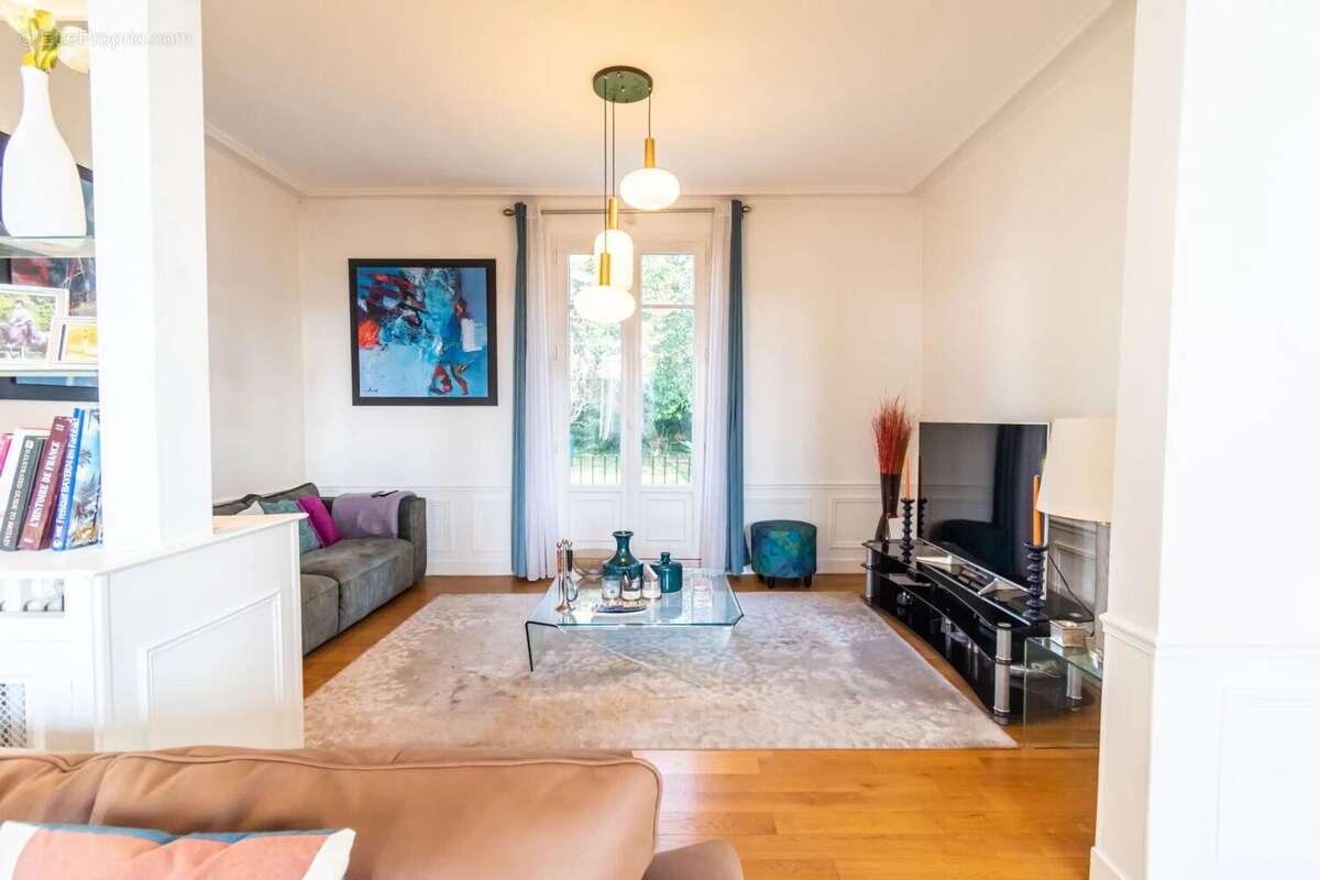 Maison à MONTMORENCY