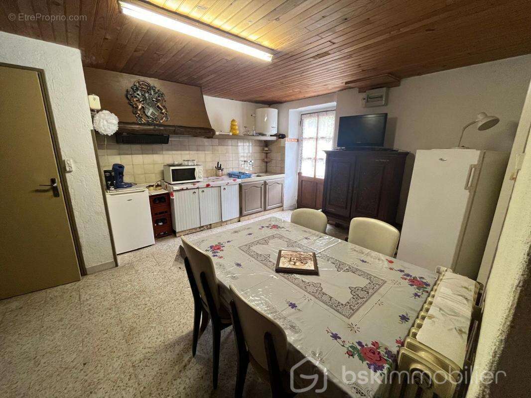 Maison à ROBIAC-ROCHESSADOULE