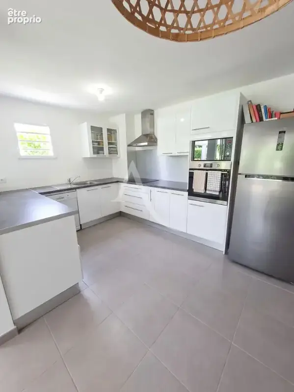 Appartement T3 d'exception en rez-de-jardin avec grande terrasse - photo 3