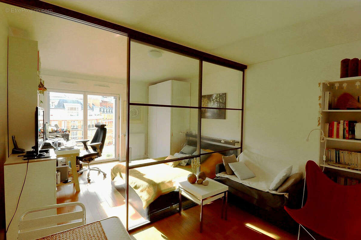 Appartement à PARIS-15E
