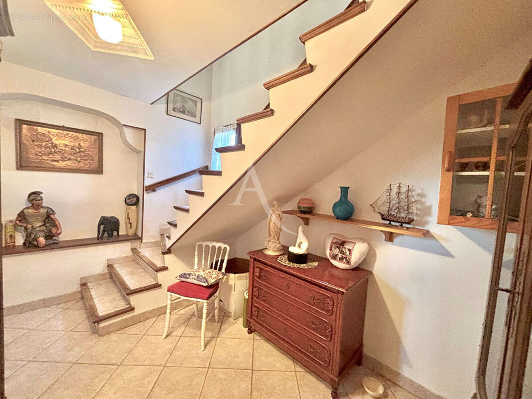 Maison à VILLEVEYRAC