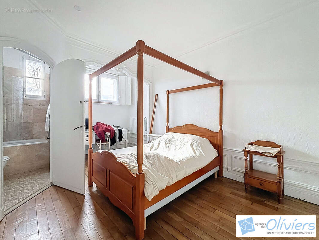 Appartement à SAINT-REMY-LES-CHEVREUSE