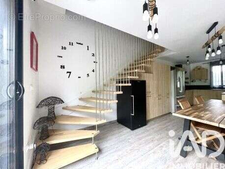 Photo 6 - Maison à MONTIGNY-LES-CORMEILLES