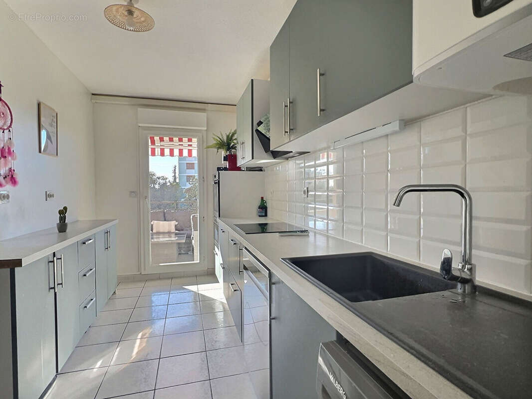 Appartement à MARSEILLE-13E