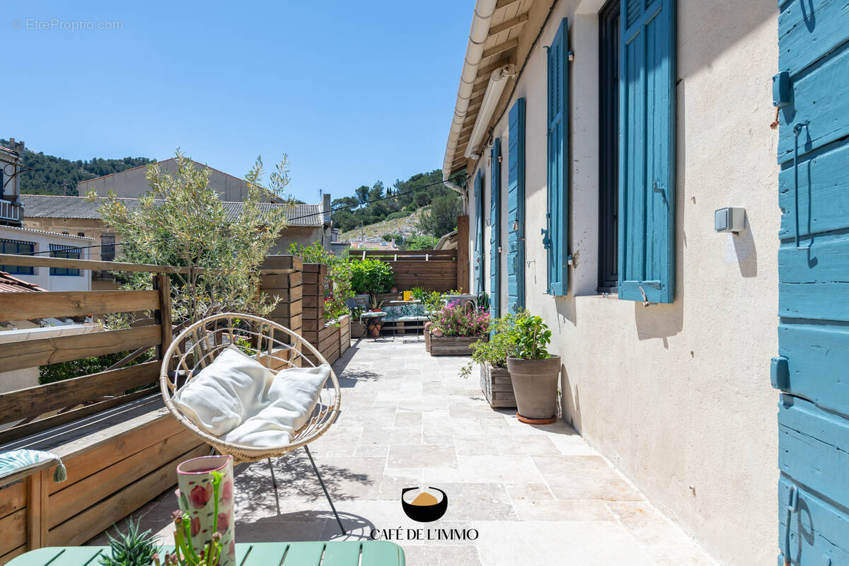 Appartement à MARSEILLE-8E