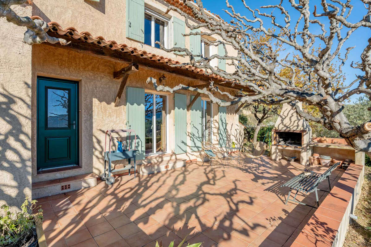 Maison à ROQUEVAIRE