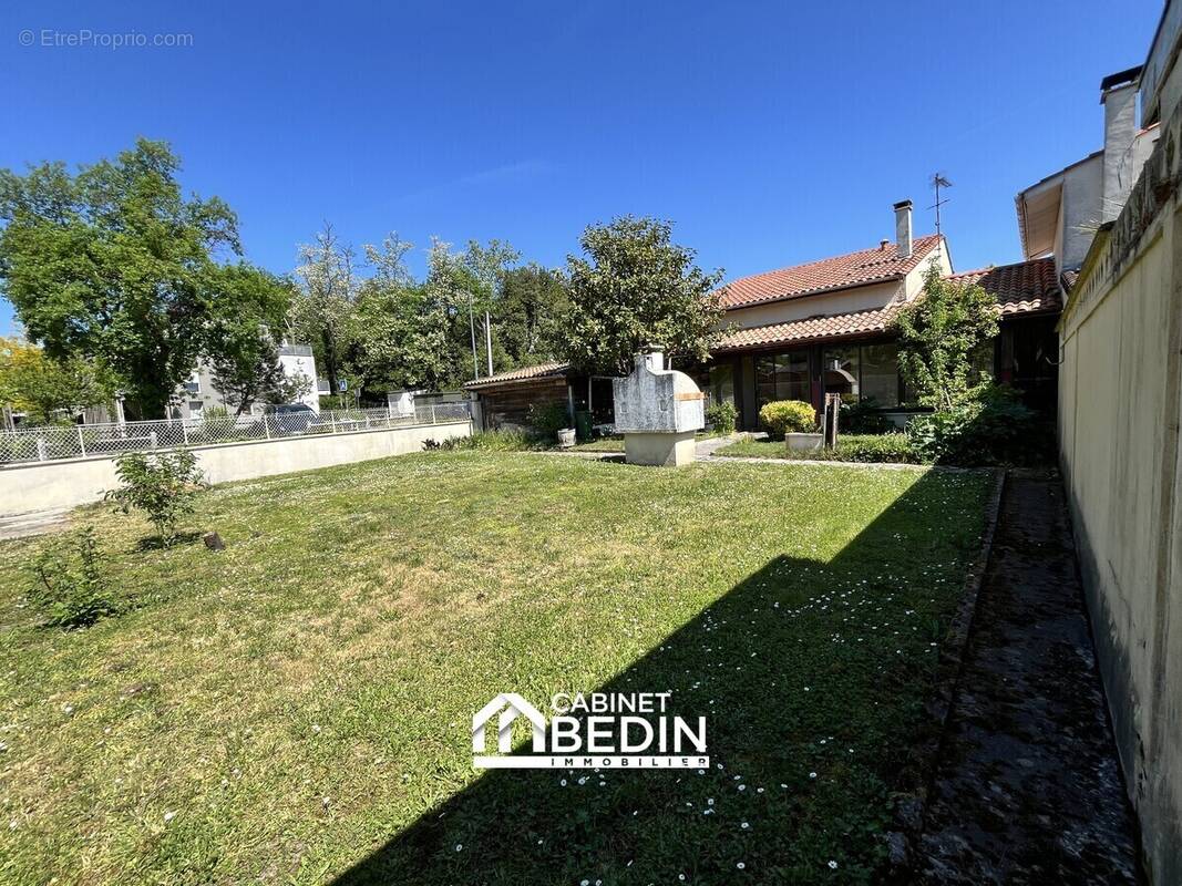 Maison à BLANQUEFORT